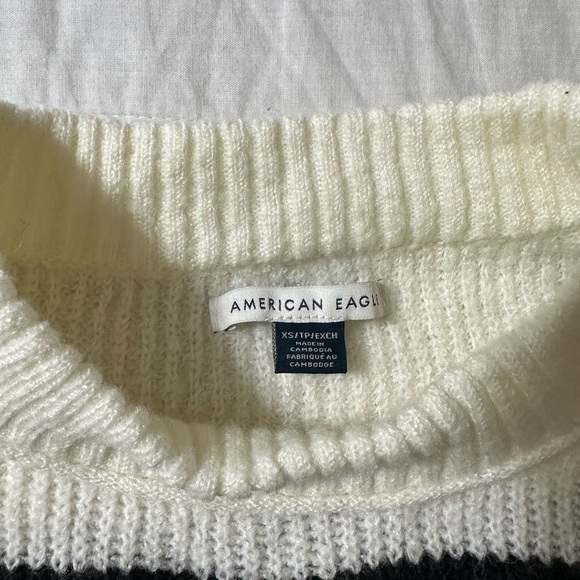 AE XS WHOA SO SOFT CREWNECK SWEATER CREAM BLACK HORIZONTAL STRIPE - Picture 9 of 10
